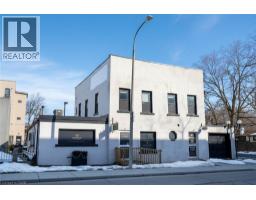 8 SYDENHAM Street, dundas, Ontario